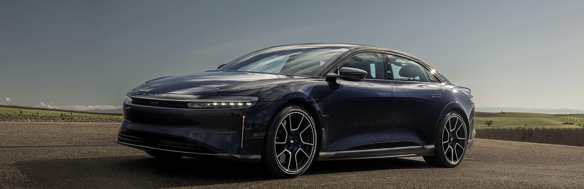 Con P Zero Trofeo RS, Lucid Air Sapphire segna nuovi record ai Lightning Lap di Car and Driver
