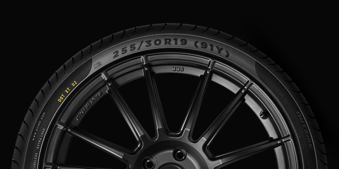 DOT-Nummer reifen: Wie erkannt man das Reifenalter? | Pirelli