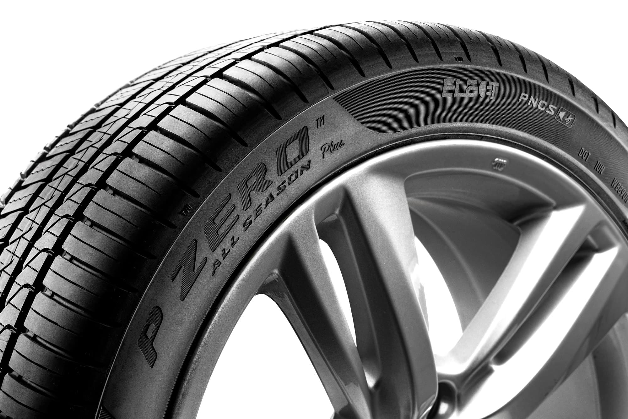 P Zero All Season Plus Elect   1