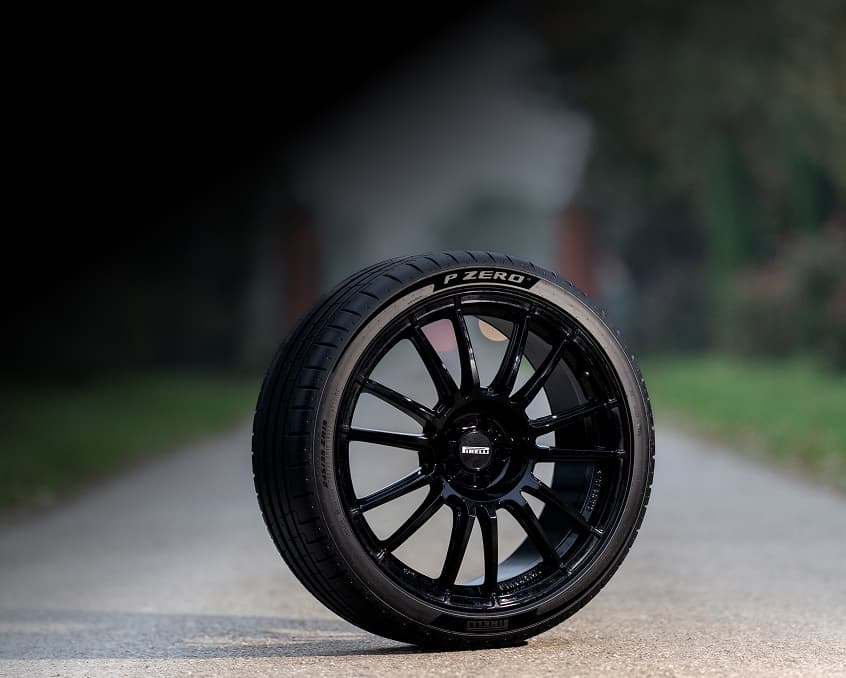 Car tyres catalogue and features Pirelli